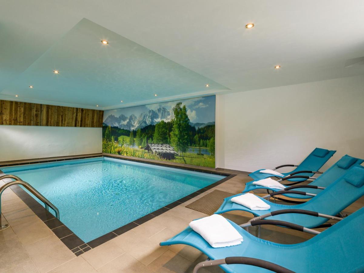 Hotel Haus Tirol 2*