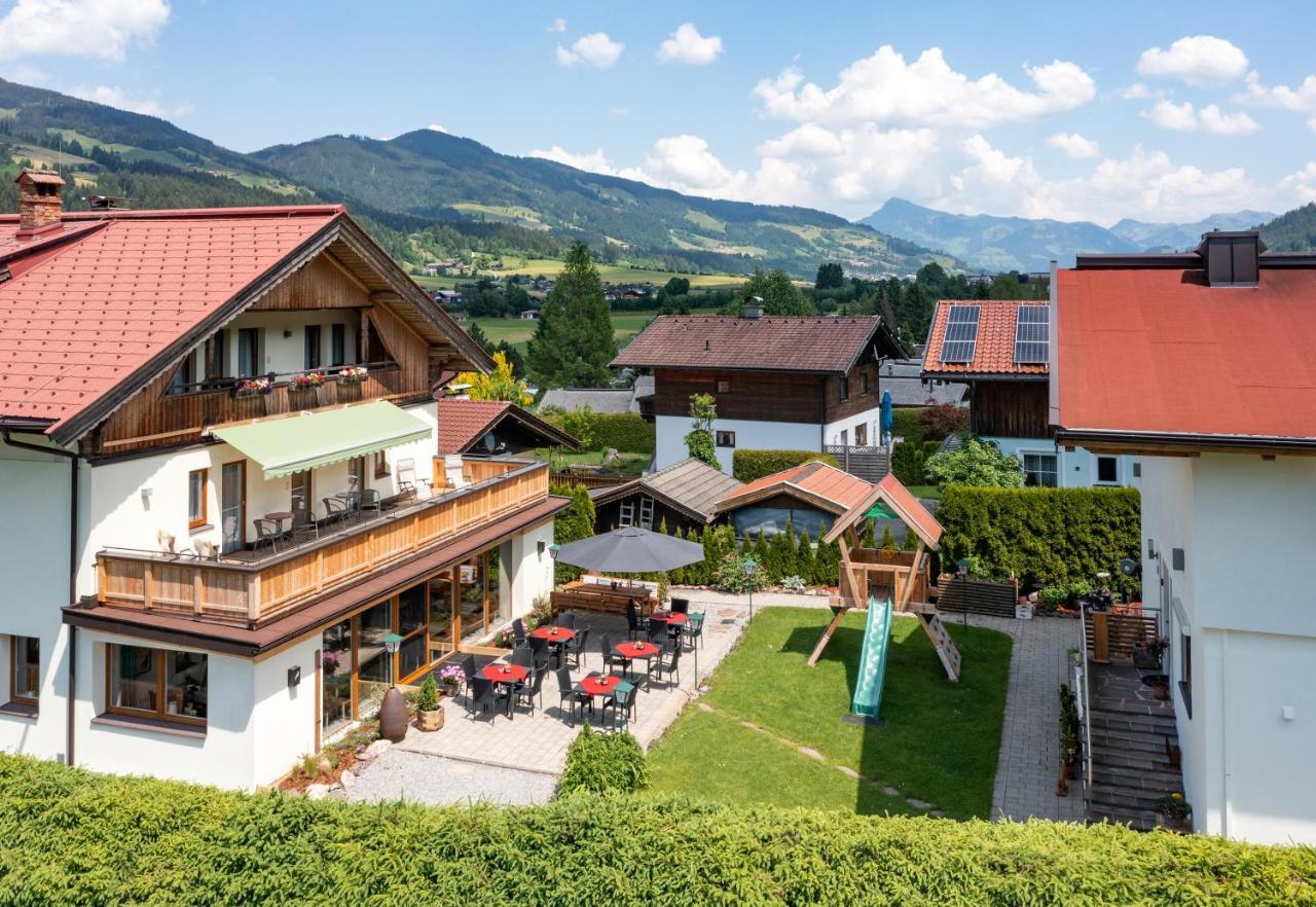 Hotel Haus Tirol 2*